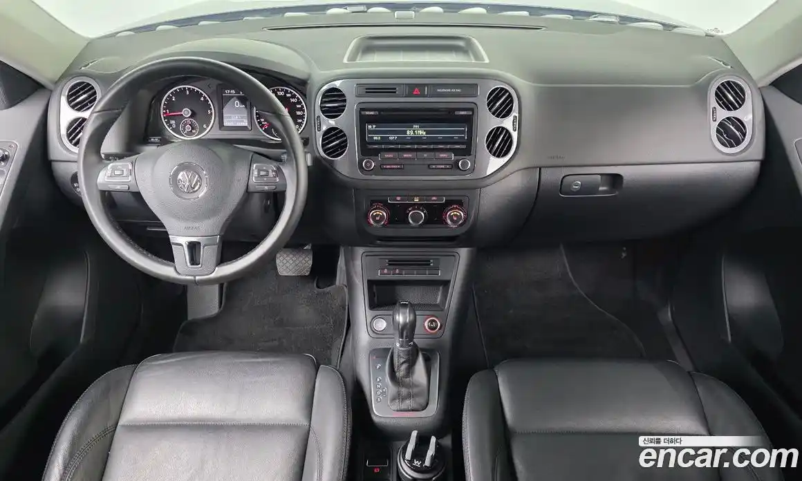 Volkswagen Tiguan 2013 2.0 автомат (гидро), фото 7