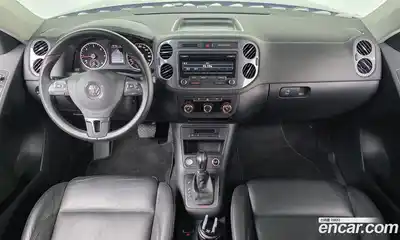 Volkswagen Tiguan 2013 2.0 автомат (гидро), миниатюра 7