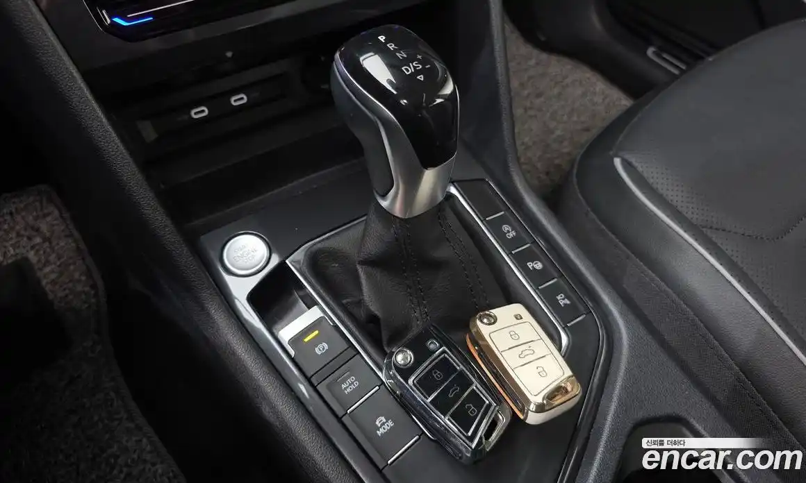 Volkswagen Tiguan 2022 2.0 автомат (гидро), фото 12