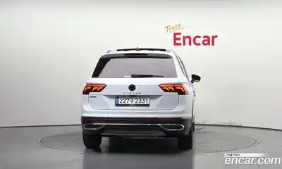 Volkswagen Tiguan 2022 2.0 автомат (гидро), миниатюра 4