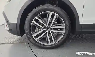 Volkswagen Tiguan 2022 2.0 автомат (гидро), миниатюра 5