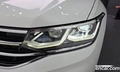 Volkswagen Tiguan 2022 2.0 автомат (гидро), миниатюра 8