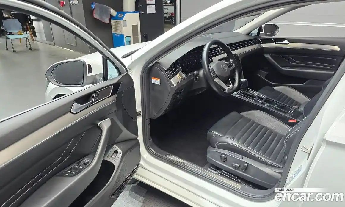 Volkswagen Passat 2021 2.0 автомат (гидро), фото 13