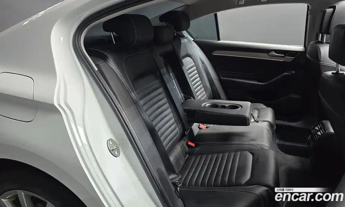 Volkswagen Passat 2021 2.0 автомат (гидро), фото 17