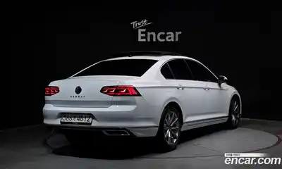Volkswagen Passat 2021 2.0 автомат (гидро), миниатюра 2