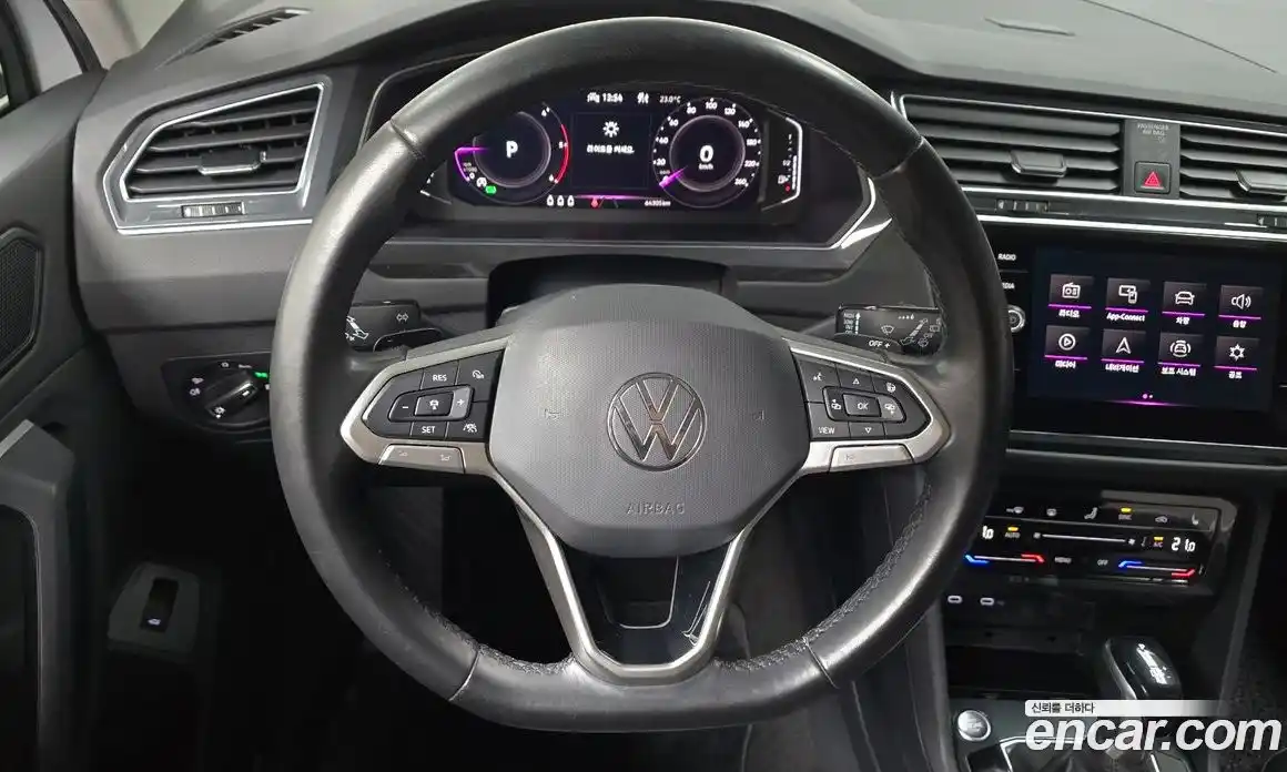 Volkswagen Tiguan 2021 2.0 автомат (гидро), фото 18