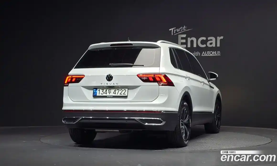 Volkswagen Tiguan 2021 2.0 автомат (гидро), фото 4