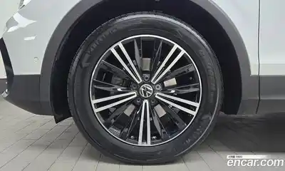Volkswagen Tiguan 2021 2.0 автомат (гидро), миниатюра 5