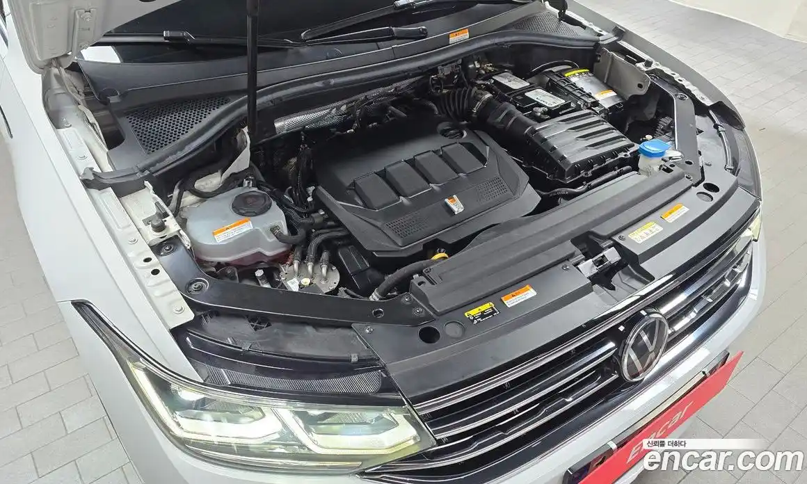 Volkswagen Tiguan 2021 2.0 автомат (гидро), фото 6