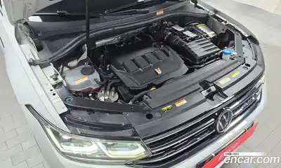 Volkswagen Tiguan 2021 2.0 автомат (гидро), миниатюра 6
