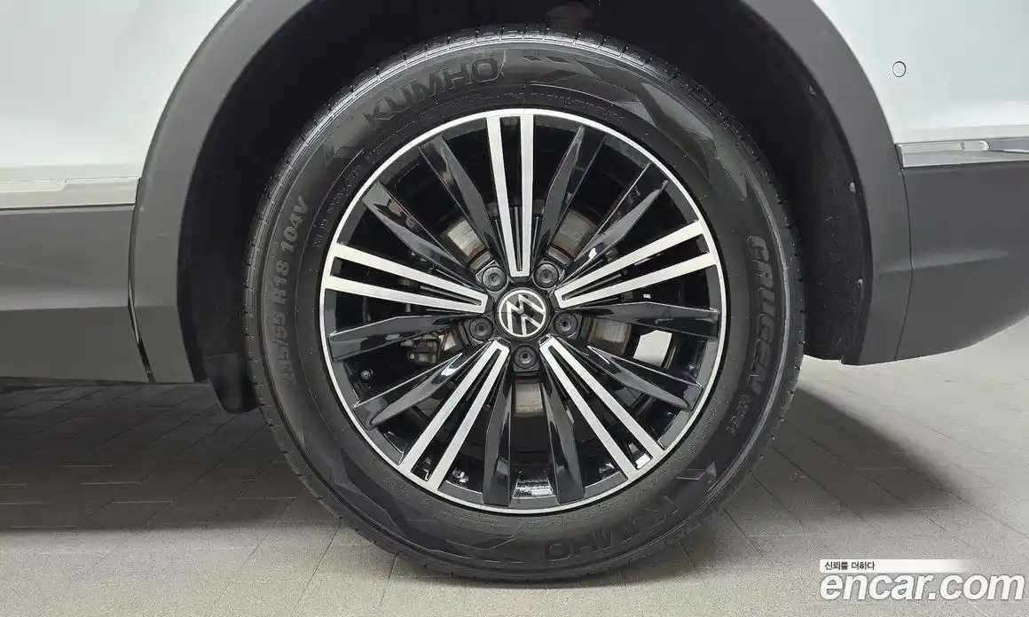 Volkswagen Tiguan 2021 2.0 автомат (гидро), фото 7