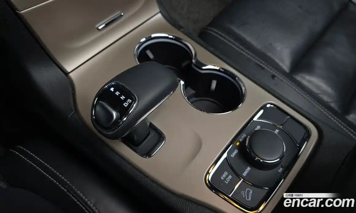 Jeep Cherokee 2015 3.6 автомат (гидро), фото 11