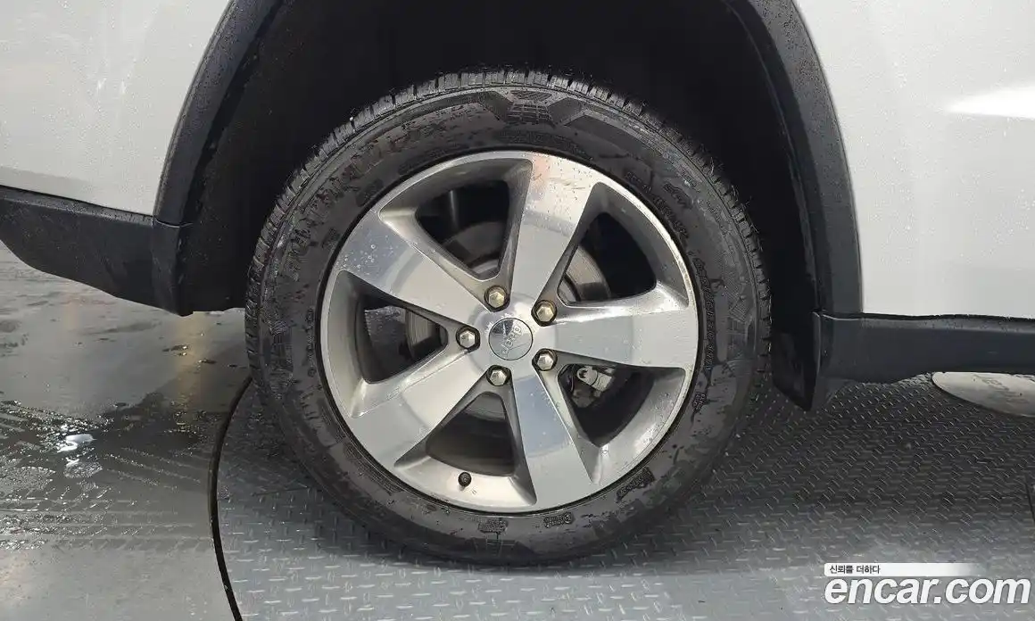 Jeep Cherokee 2015 3.6 автомат (гидро), фото 29