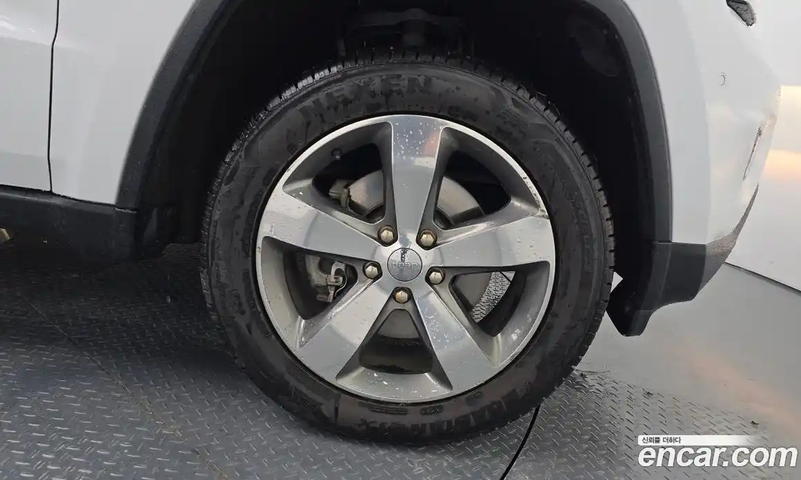 Jeep Cherokee 2015 3.6 автомат (гидро), фото 33