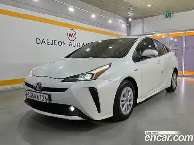 Toyota Prius 2019 1.8 автомат (гидро), миниатюра 1 Toyota Prius 2019 1.8 автомат (гидро), миниатюра 1