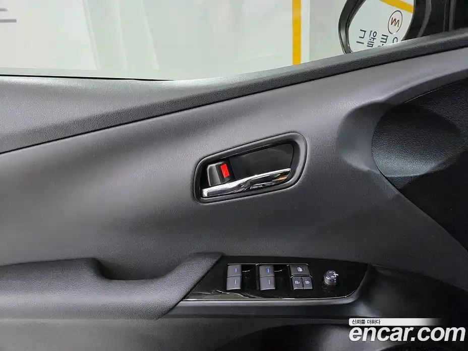 Toyota Prius 2019 1.8 автомат (гидро), фото 14 Toyota Prius 2019 1.8 автомат (гидро), фото 14