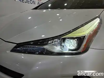 Toyota Prius 2019 1.8 автомат (гидро), миниатюра 7 Toyota Prius 2019 1.8 автомат (гидро), миниатюра 7