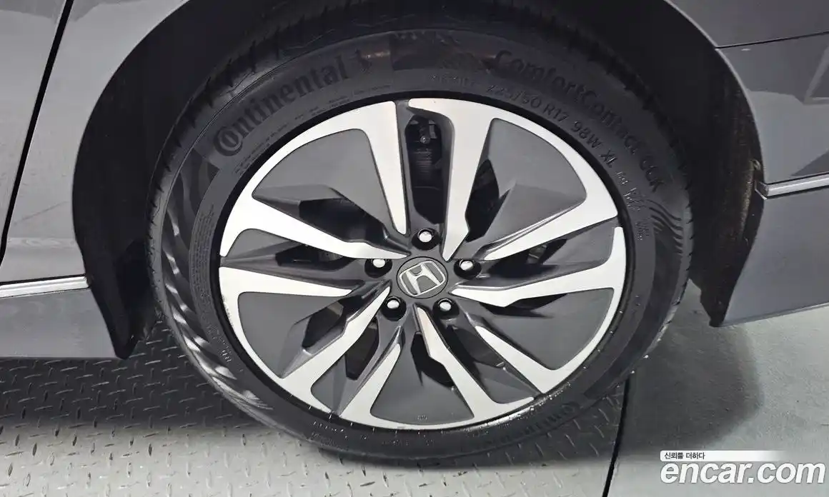 Honda Accord 2019 2.0 автомат (гидро), фото 7