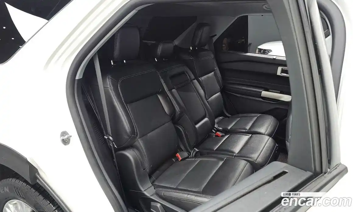 Ford Explorer 2021 2.3 автомат (гидро), фото 11