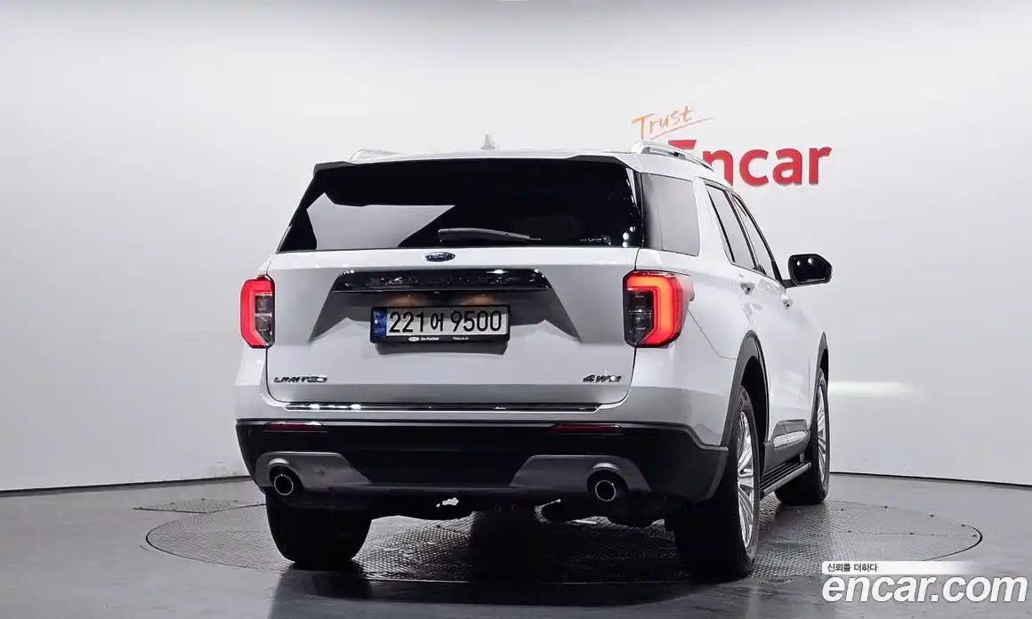 Ford Explorer 2021 2.3 автомат (гидро), фото 4
