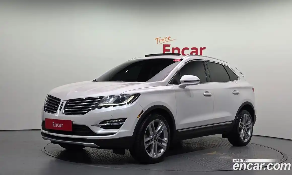 Lincoln MKC 2017 2.0 автомат (гидро), фото 1 Lincoln MKC 2017 2.0 автомат (гидро), фото 1