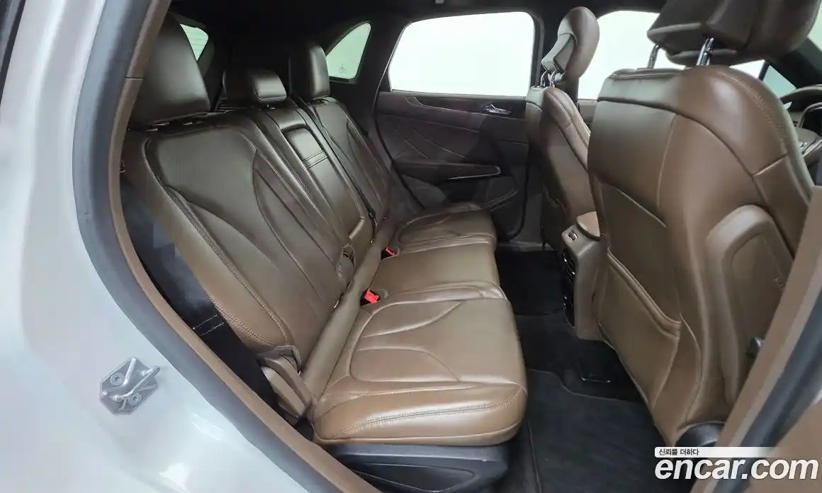 Lincoln MKC 2017 2.0 автомат (гидро), фото 19 Lincoln MKC 2017 2.0 автомат (гидро), фото 19
