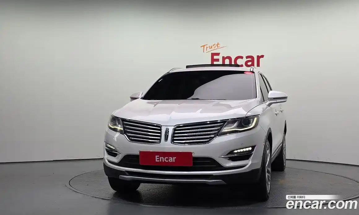 Lincoln MKC 2017 2.0 автомат (гидро), фото 3 Lincoln MKC 2017 2.0 автомат (гидро), фото 3