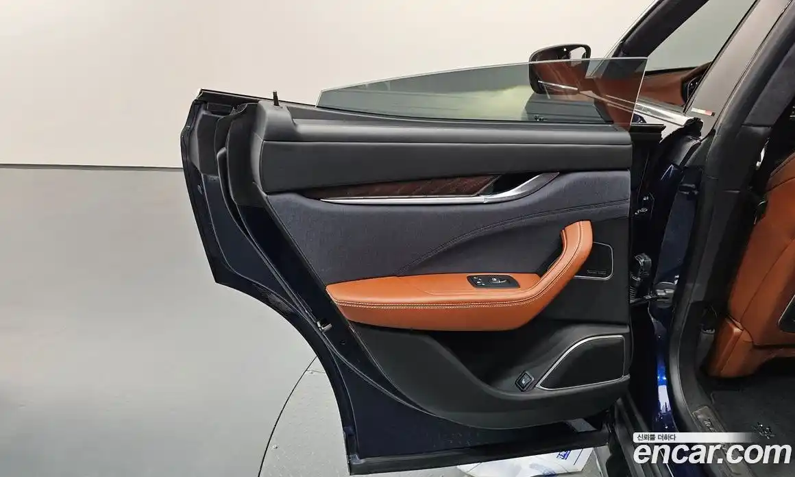 Maserati Levante 2019 3.0 автомат (гидро), фото 15 Maserati Levante 2019 3.0 автомат (гидро), фото 15