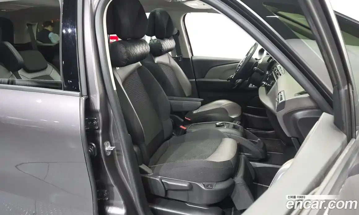 Citroen C4 Picasso 2018 2.0 автомат (гидро), фото 17 Citroen C4 Picasso 2018 2.0 автомат (гидро), фото 17