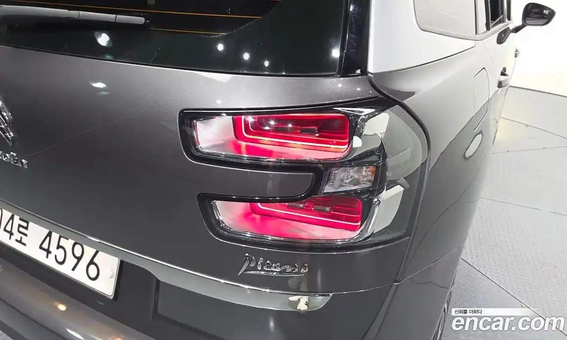 Citroen C4 Picasso 2018 2.0 автомат (гидро), фото 9 Citroen C4 Picasso 2018 2.0 автомат (гидро), фото 9