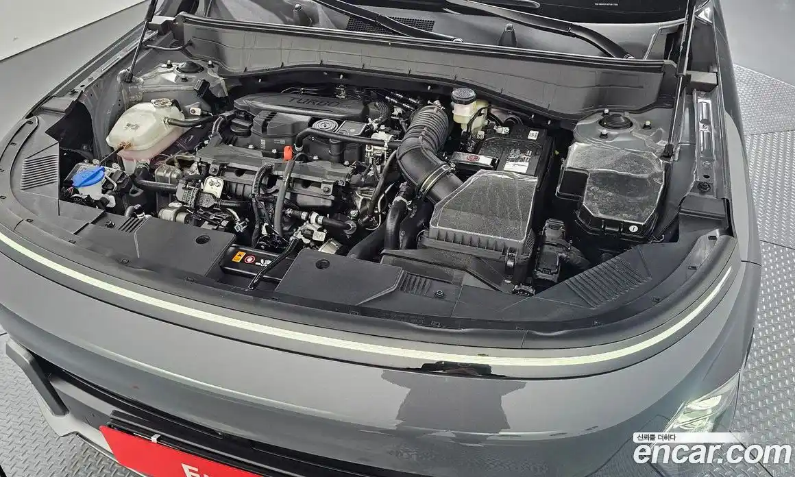 Hyundai Kona 2025 1.6 автомат (гидро), фото 6