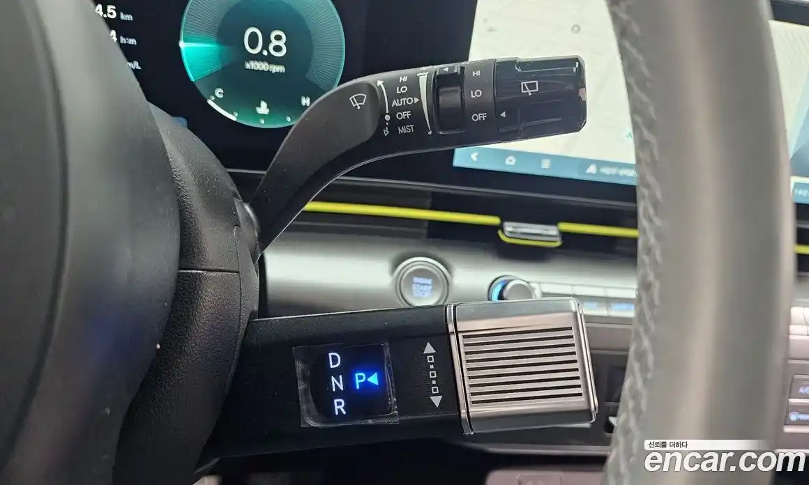 Hyundai Kona 2025 1.6 автомат (гидро), фото 9