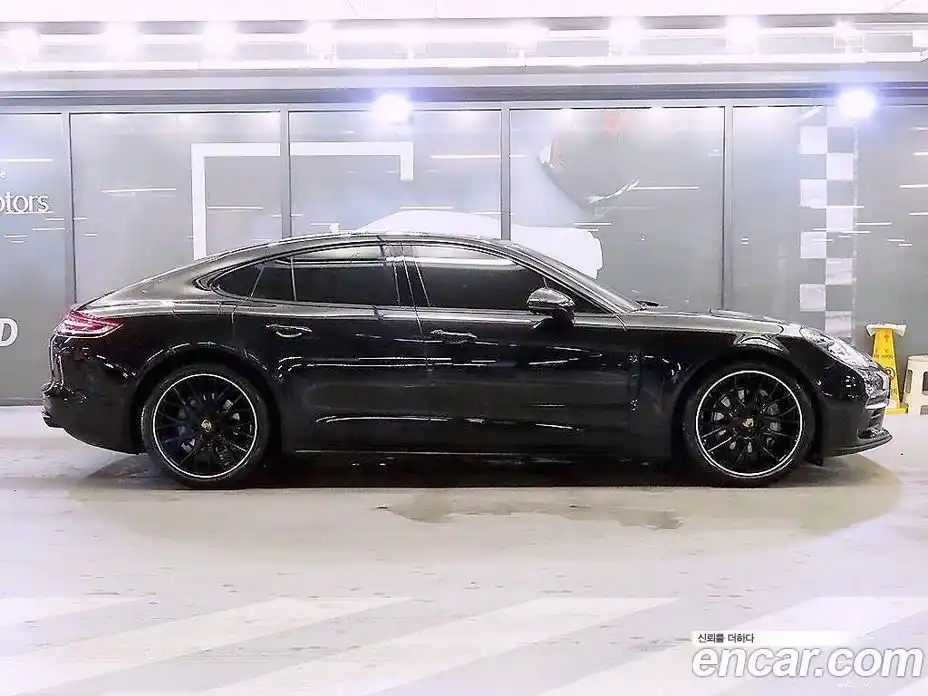 Porsche Panamera 2019 3.0 автомат (гидро), фото 3