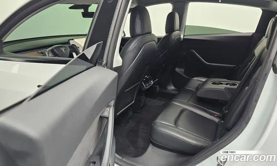 Tesla Model Y 2021 0.2 автомат (гидро), фото 11 Tesla Model Y 2021 0.2 автомат (гидро), фото 11