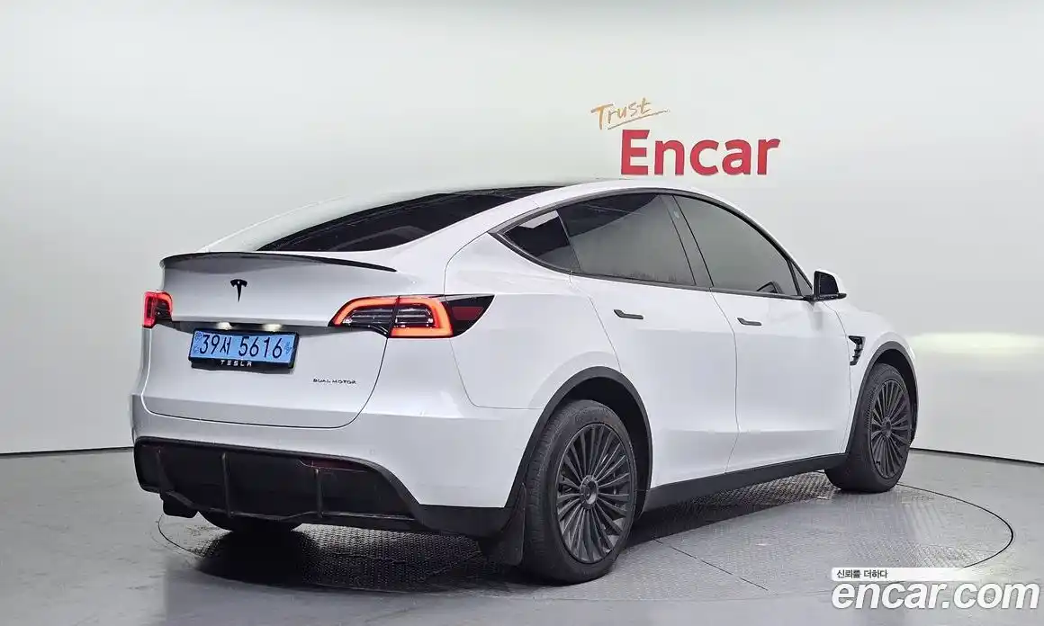 Tesla Model Y 2021 0.2 автомат (гидро), фото 2 Tesla Model Y 2021 0.2 автомат (гидро), фото 2