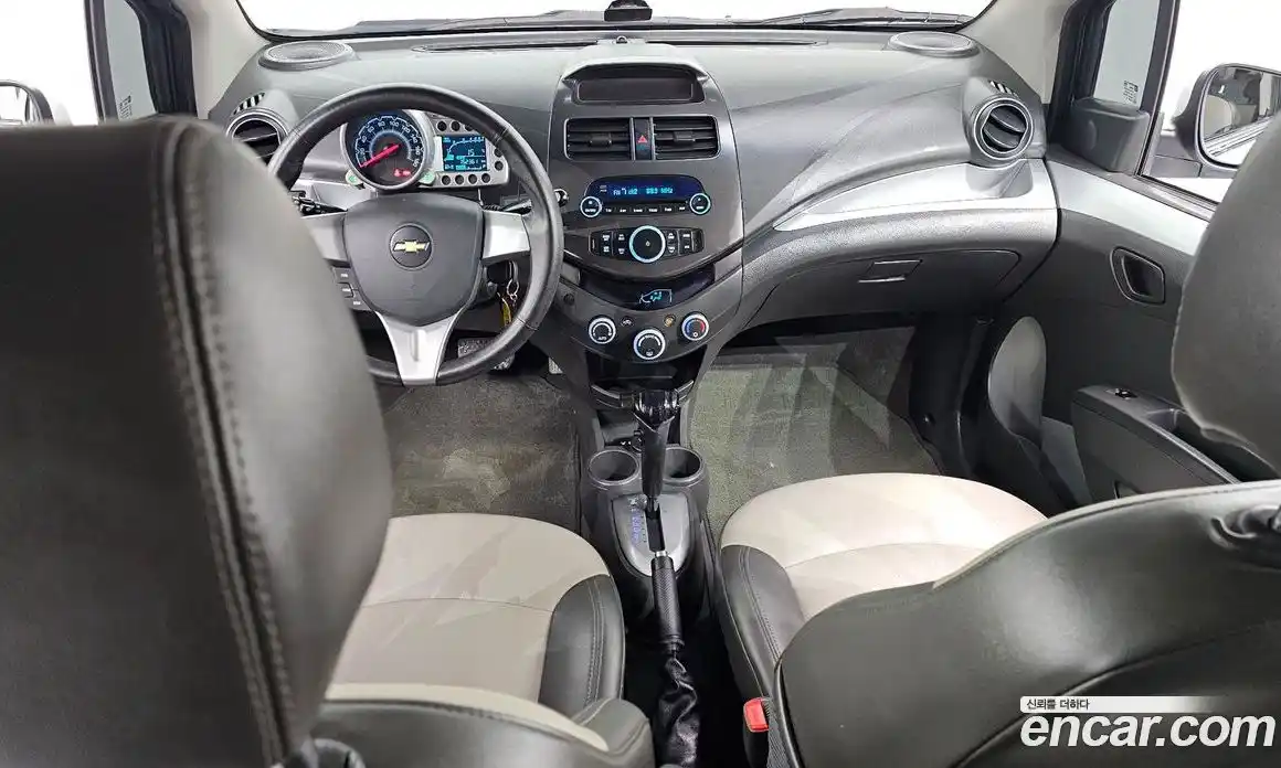 Chevrolet Spark 2012 1.0 автомат (гидро), фото 7