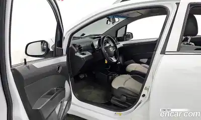 Chevrolet Spark 2012 1.0 автомат (гидро), миниатюра 10