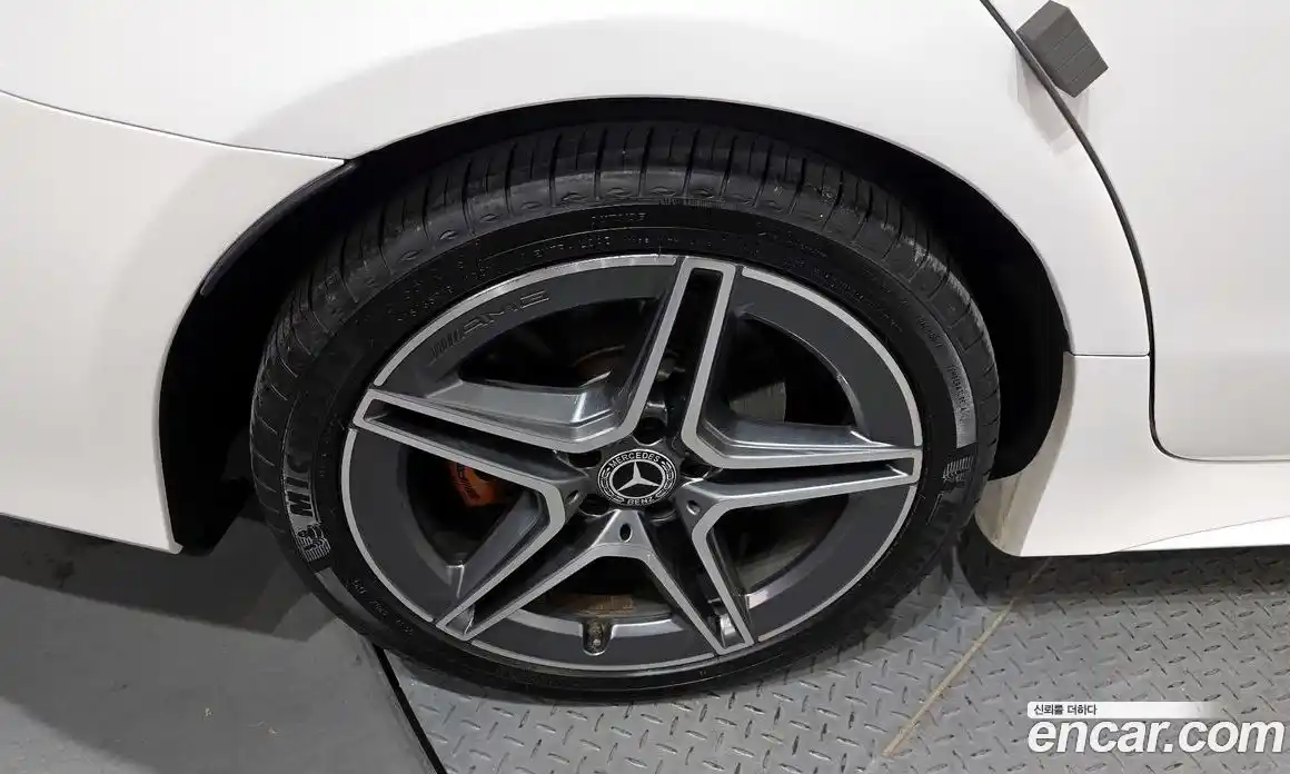 Mercedes-Benz CLS-Class 2018 2.9 гидро, фото 5 Mercedes-Benz CLS-Class 2018 2.9 гидро, фото 5