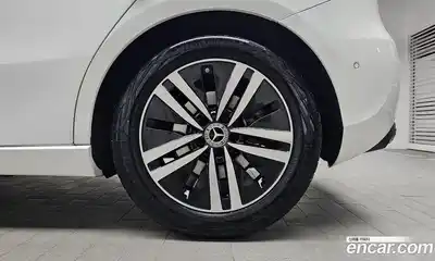 Mercedes-Benz A-Class 2023 2.0 автомат (гидро), миниатюра 7