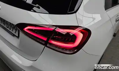 Mercedes-Benz A-Class 2023 2.0 автомат (гидро), миниатюра 9
