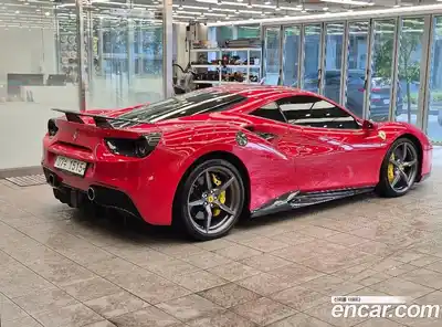 Ferrari 488 2018 3.9 автомат (гидро), миниатюра 2