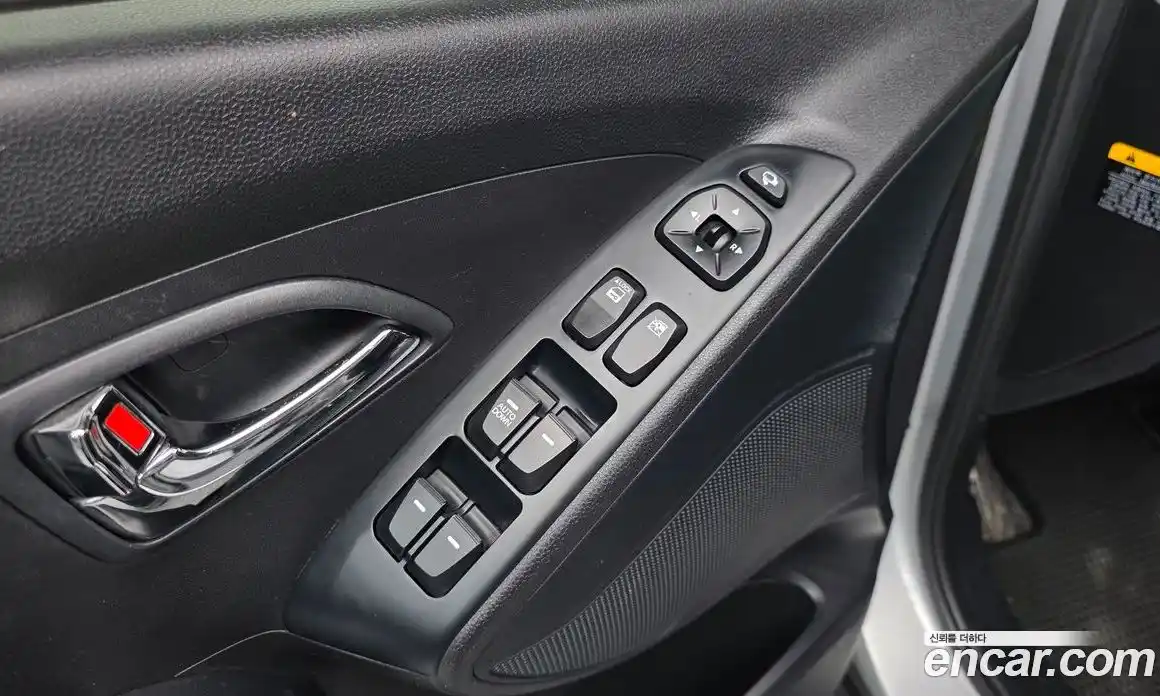 Hyundai Tucson 2012 2.0 автомат (гидро), фото 12