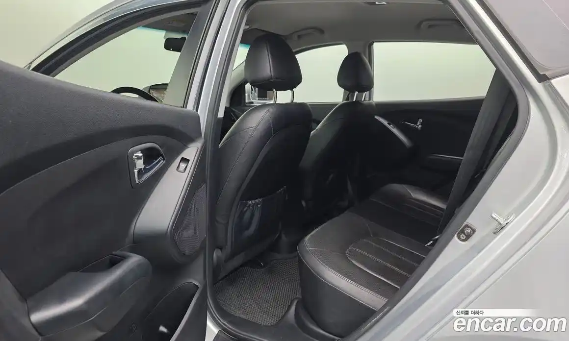 Hyundai Tucson 2012 2.0 автомат (гидро), фото 18