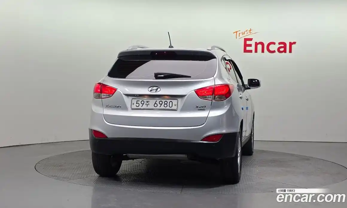 Hyundai Tucson 2012 2.0 автомат (гидро), фото 4