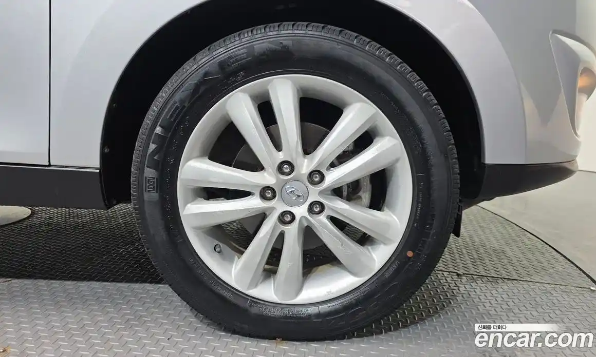 Hyundai Tucson 2012 2.0 автомат (гидро), фото 5