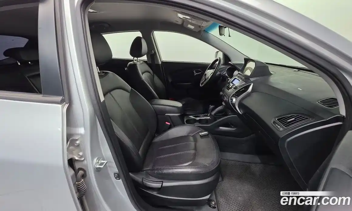 Hyundai Tucson 2012 2.0 автомат (гидро), фото 10