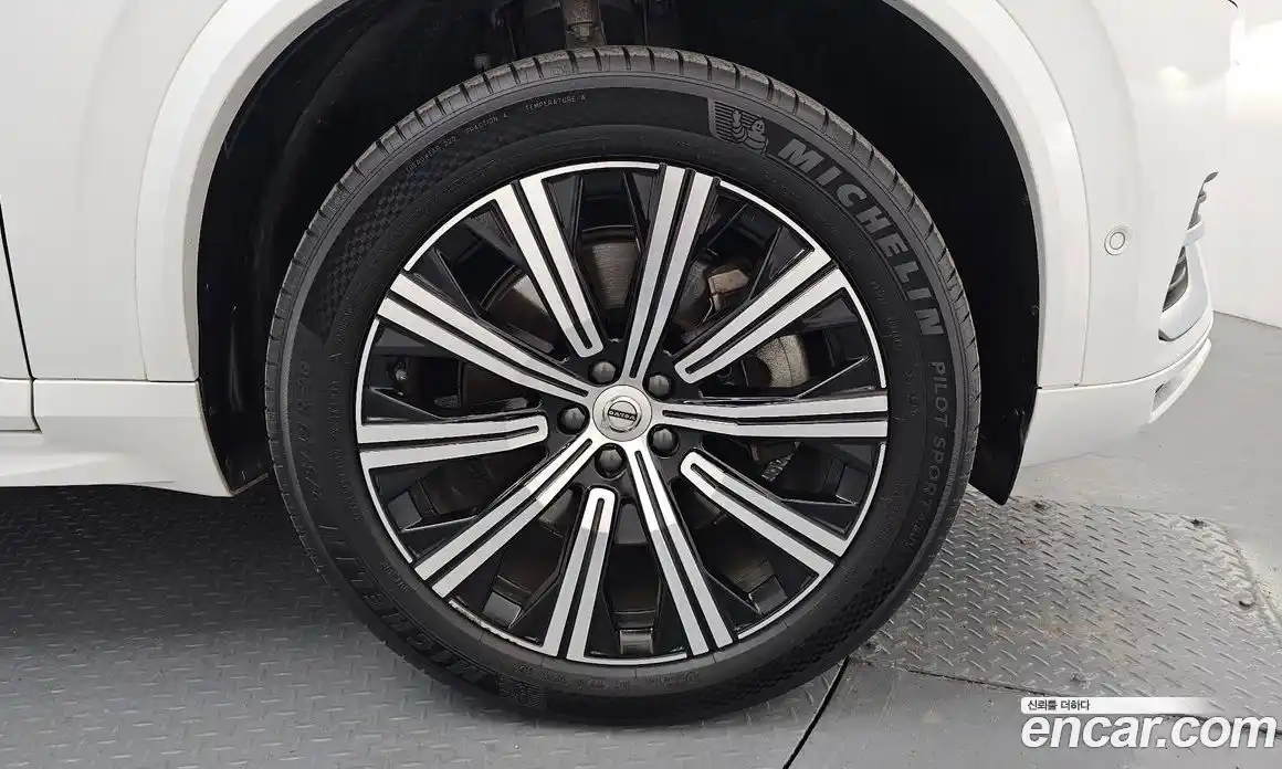 Volvo XC90 2021 2.0 автомат (гидро), фото 7
