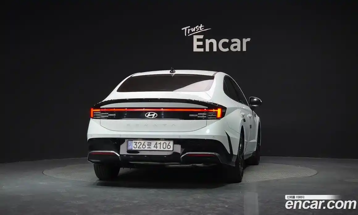 Hyundai Sonata 2024 2.0 автомат (гидро), фото 4