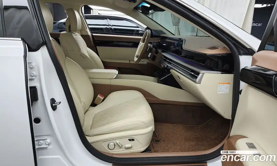 Hyundai Grandeur 2024 1.6 автомат (гидро), фото 17