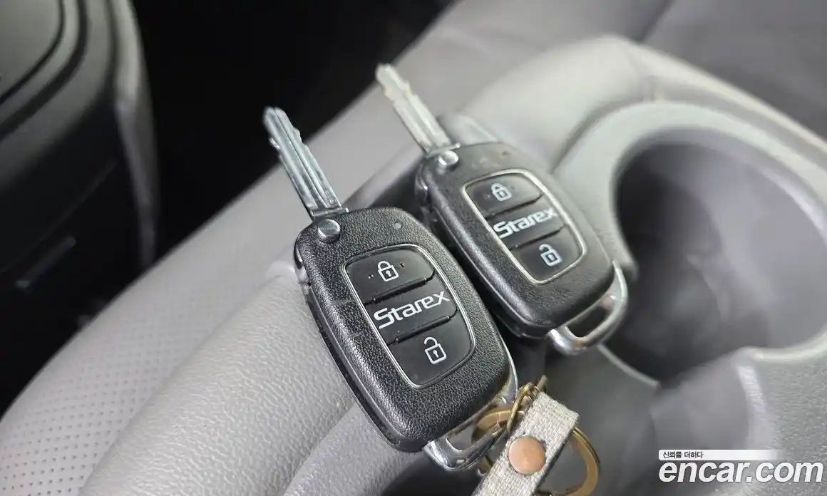 Hyundai Starex 2017 2.5 автомат (гидро), фото 18
